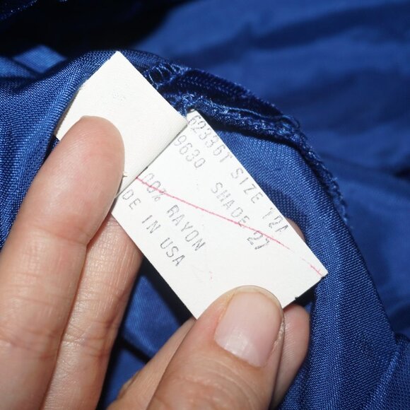 Vintage 80s Crushed Velvet Dress - Picture 10 of 13